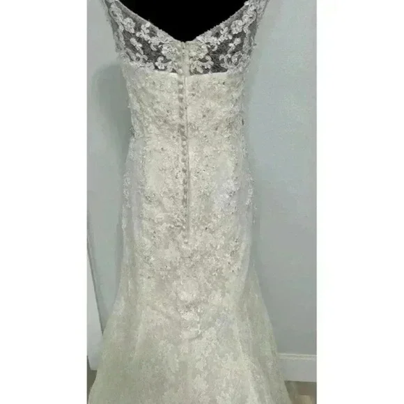 Elegant Lace Wedding Dress V Neck Beaded Sash Trumpet Silhouette sz 4-6